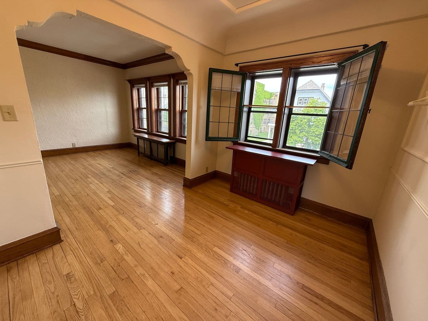Milwaukee Apartment: 1628 N. Franklin Pl.