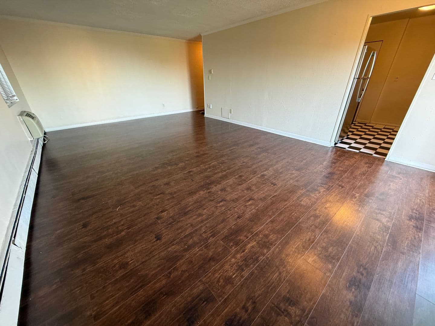 Milwaukee Apartment: 1321 N Franklin Pl