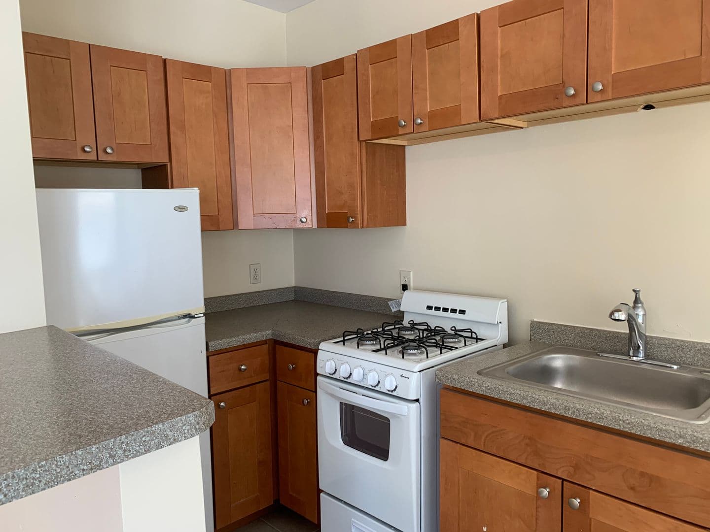 Milwaukee Apartment: 829 N. Cass St.
