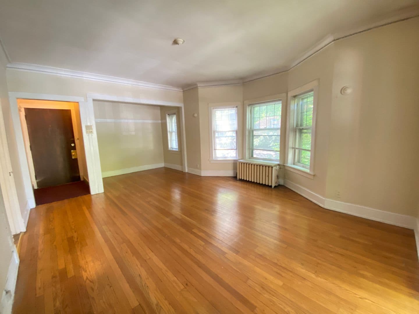 Milwaukee Apartment: 1233 N Marshall St.