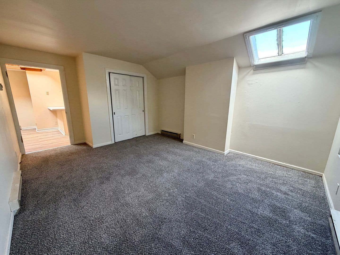 Milwaukee Apartment: 1227-1237 N. Cass St.