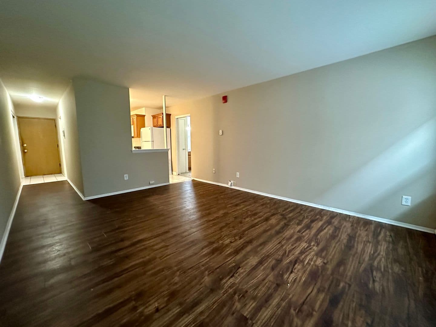 Milwaukee Apartment: 3069 N. Oakland Ave.