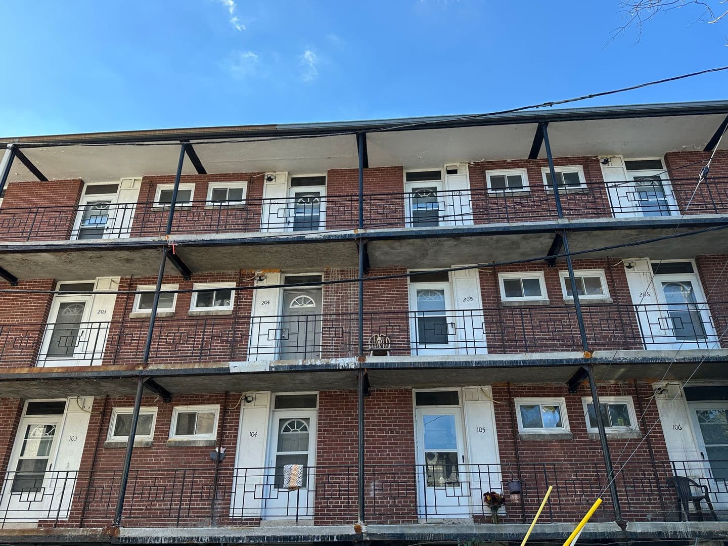 Milwaukee Apartment: 1026 E Lyon St