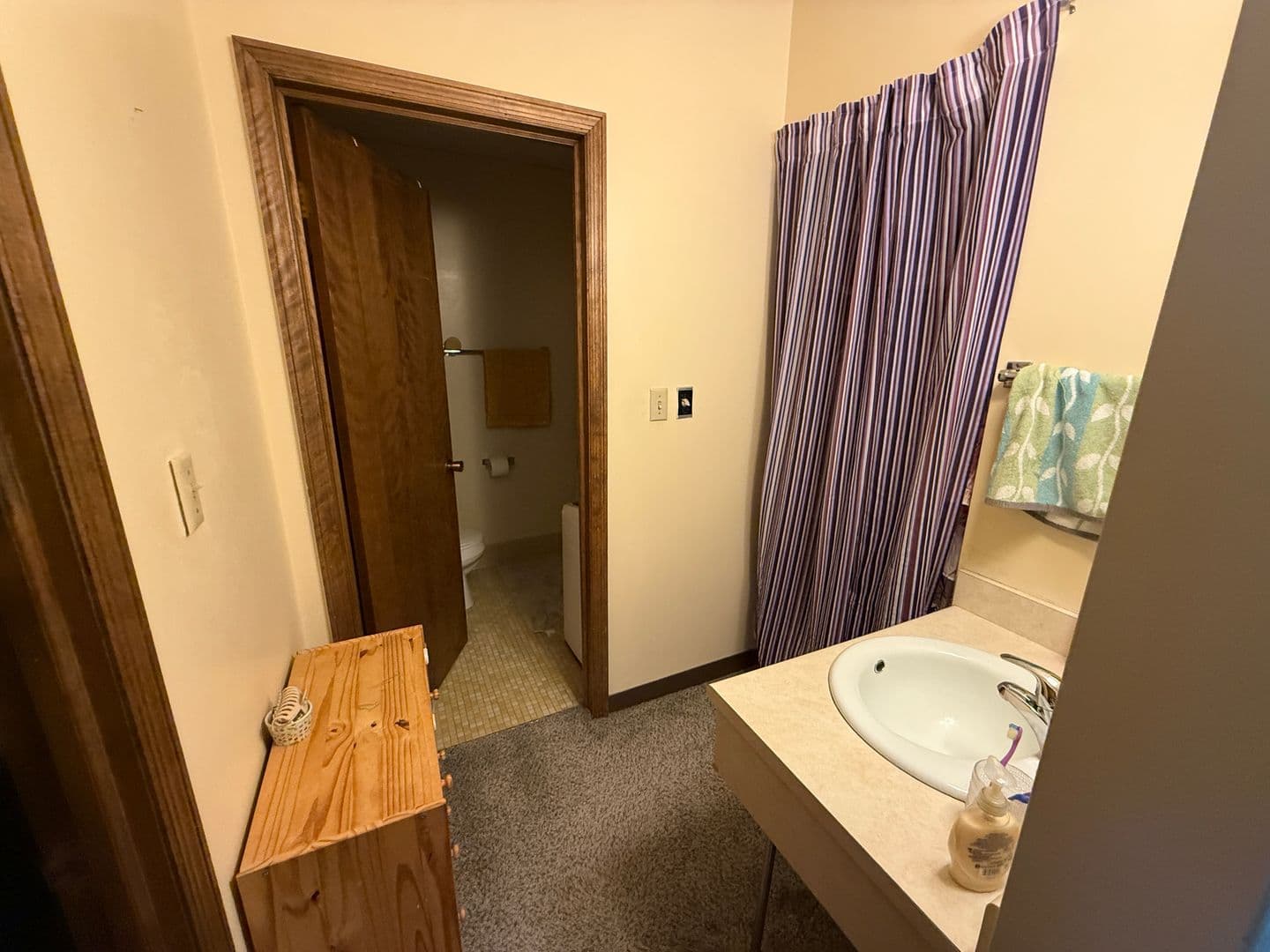 Milwaukee Apartment: 1233 N Marshall St.