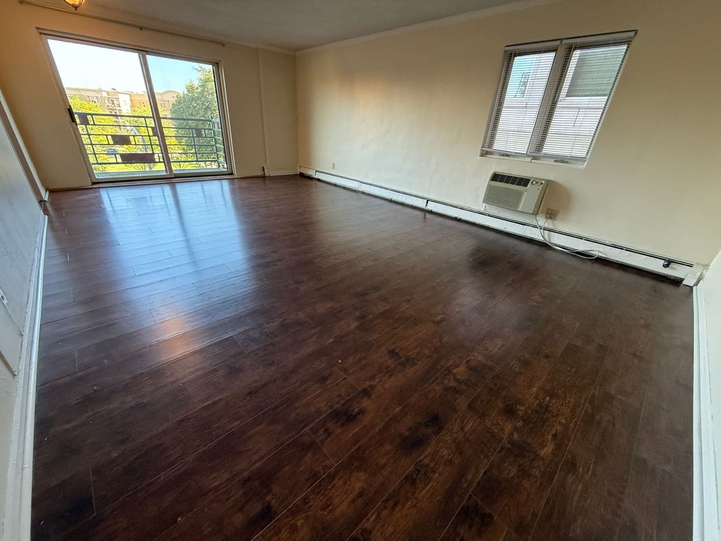 Milwaukee Apartment: 1321 N Franklin Pl