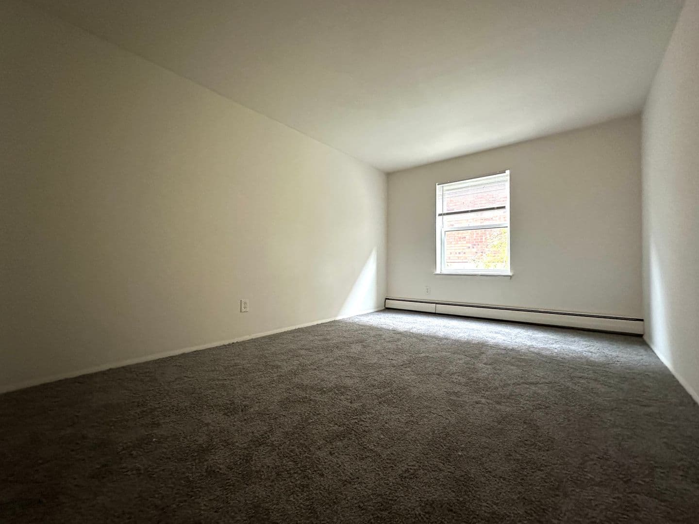 Milwaukee Apartment: 3069 N. Oakland Ave.