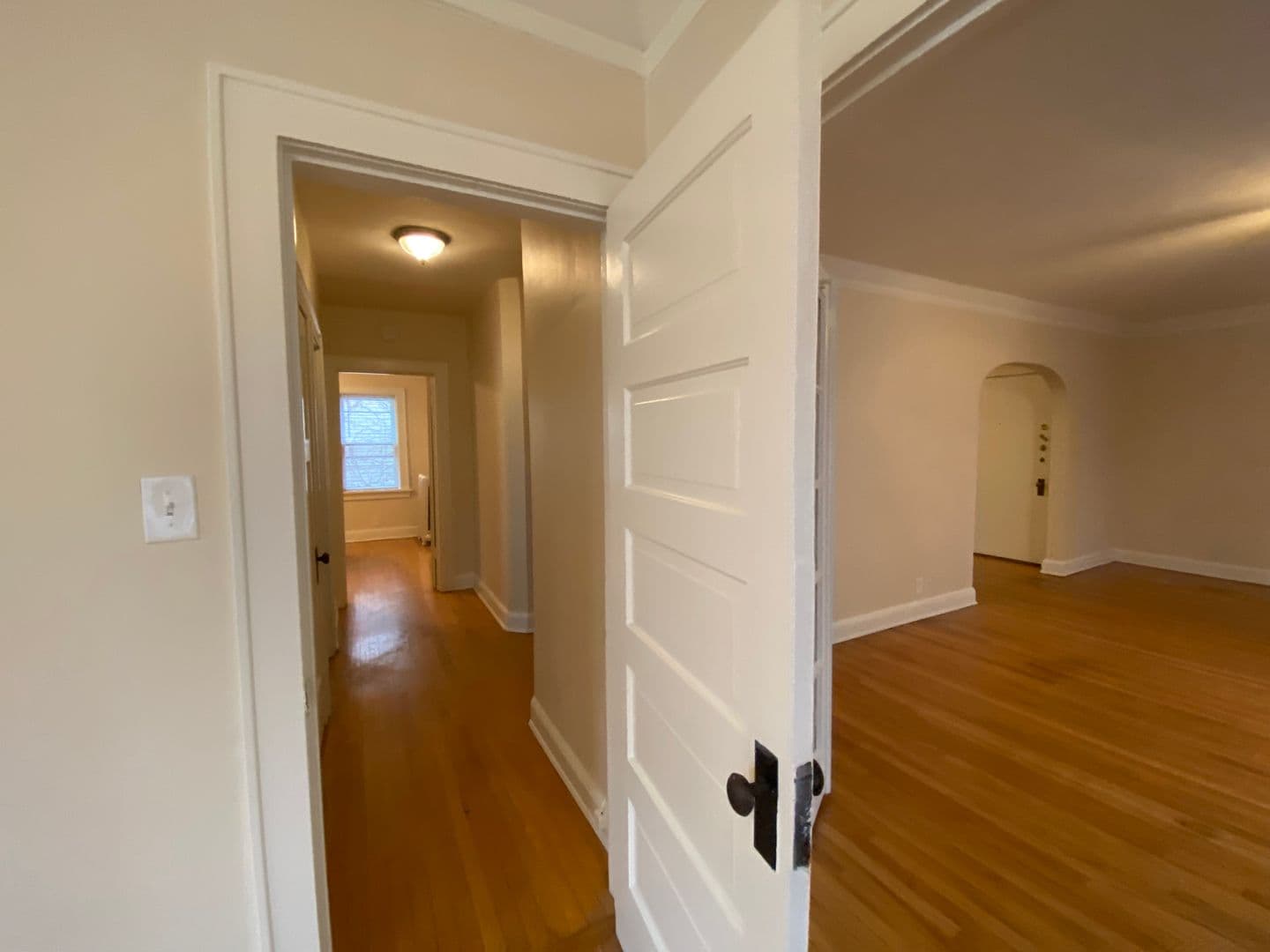 Milwaukee Apartment: 1915 N. Prospect Ave.