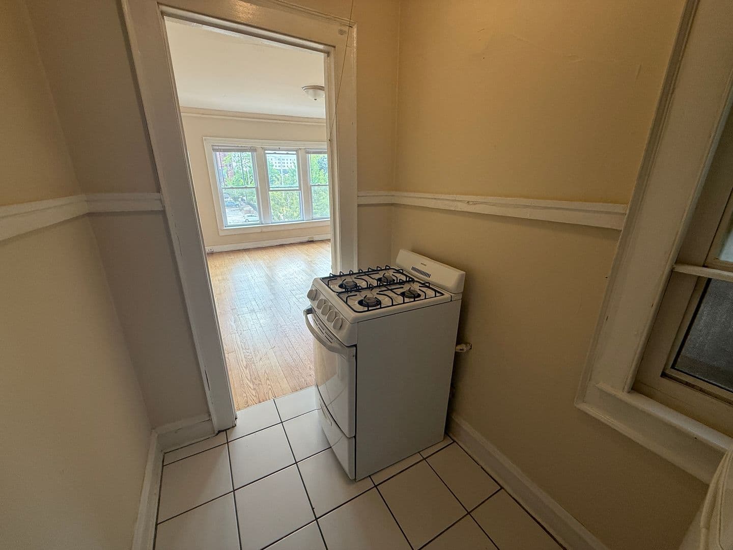 Milwaukee Apartment: 1303 N. Cass St.
