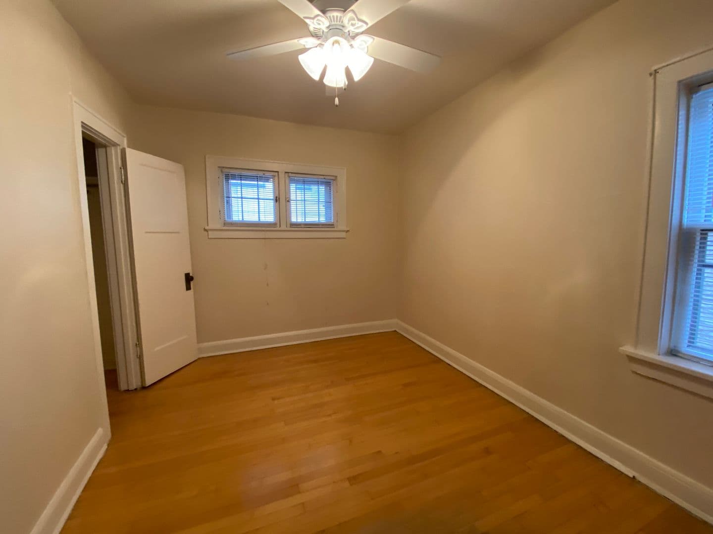 Milwaukee Apartment: 1915 N. Prospect Ave.