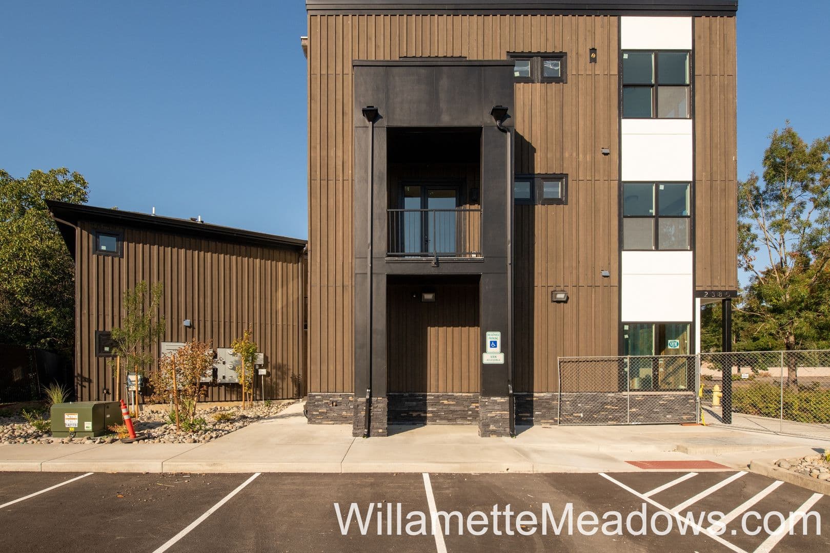 Salem Apartment: 2385 Fairgrounds Rd NE