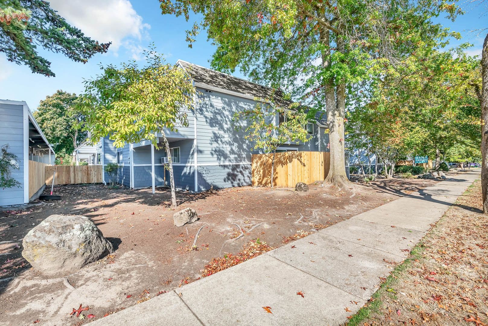 Salem Apartment: 151 - 199 25th Street NE