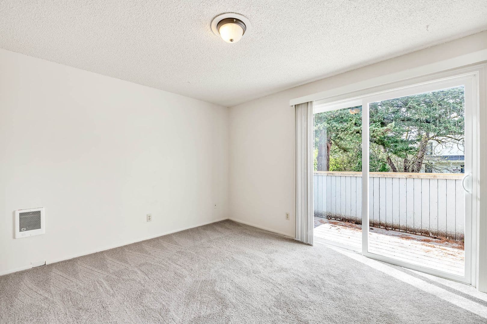 Salem Apartment: 151 - 199 25th Street NE