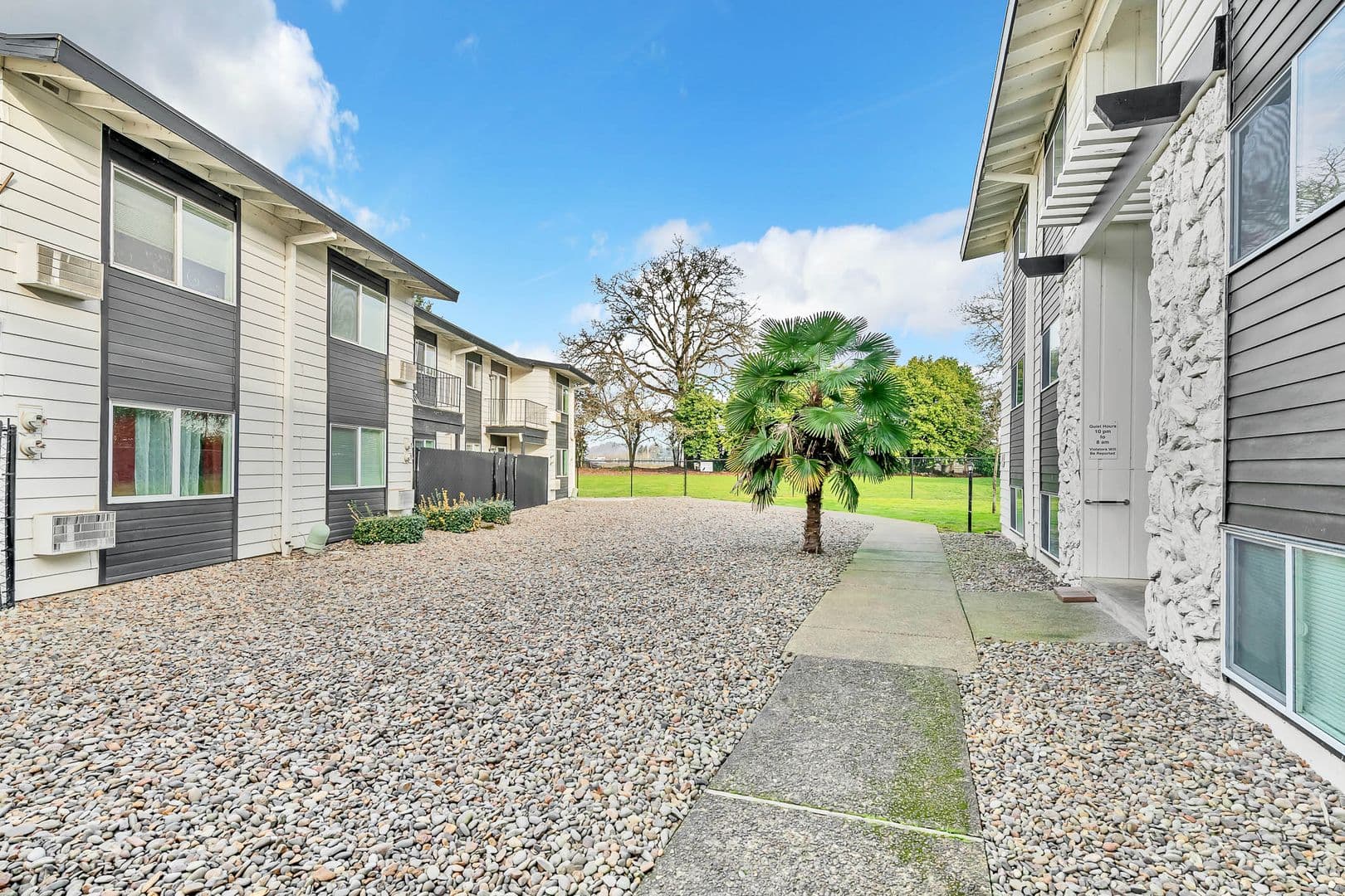 Albany Apartment: 3222 North Shore Dr SE