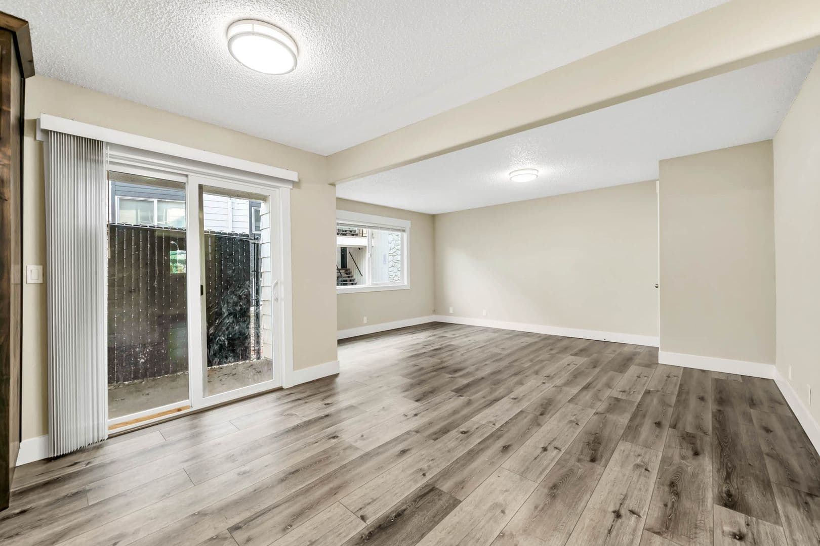 Albany Apartment: 3222 North Shore Dr SE