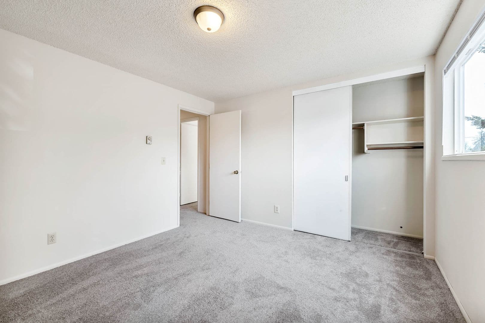 Salem Apartment: 151 - 199 25th Street NE