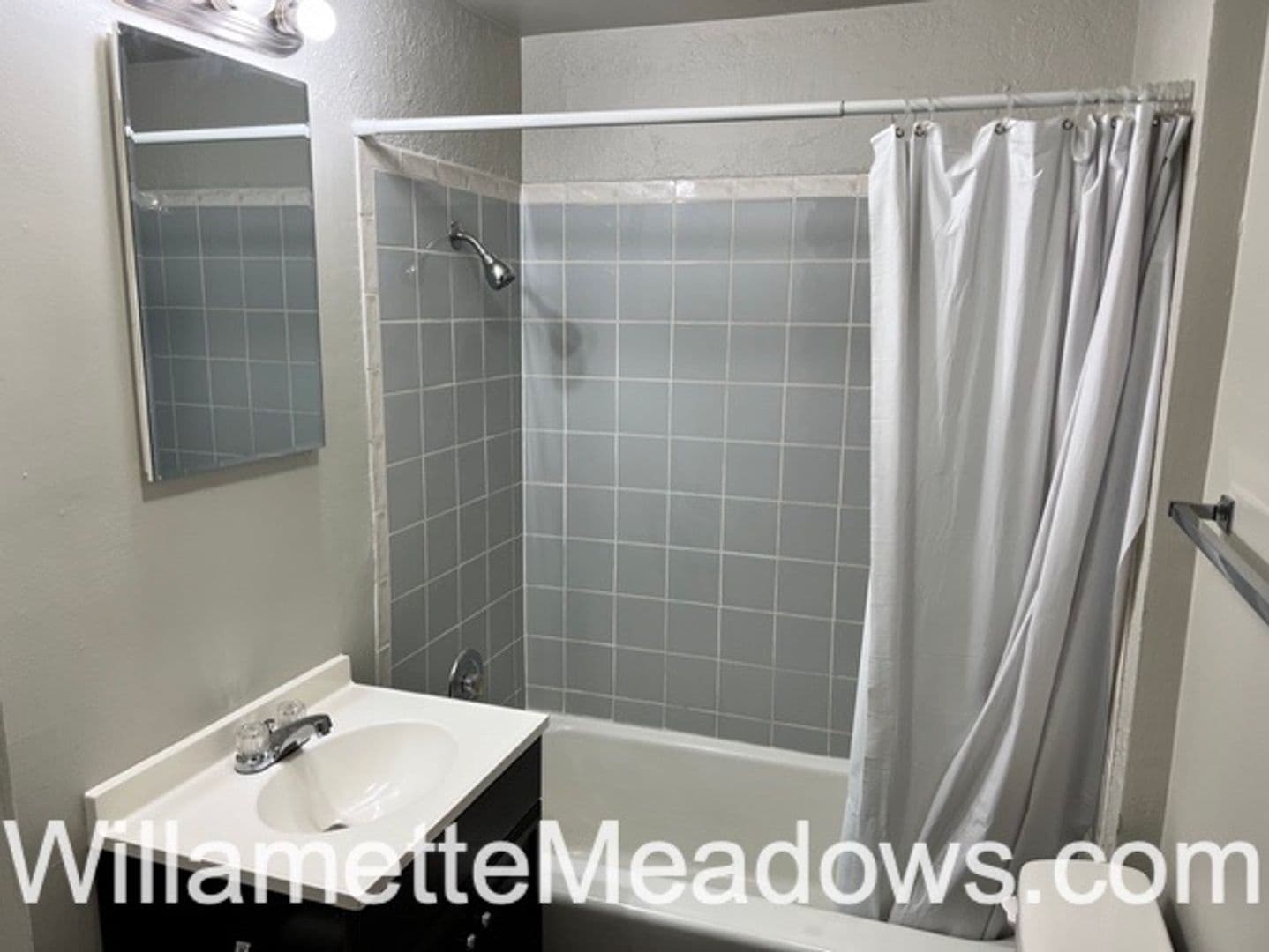 Salem Townhome: 683 Catterlin St NE