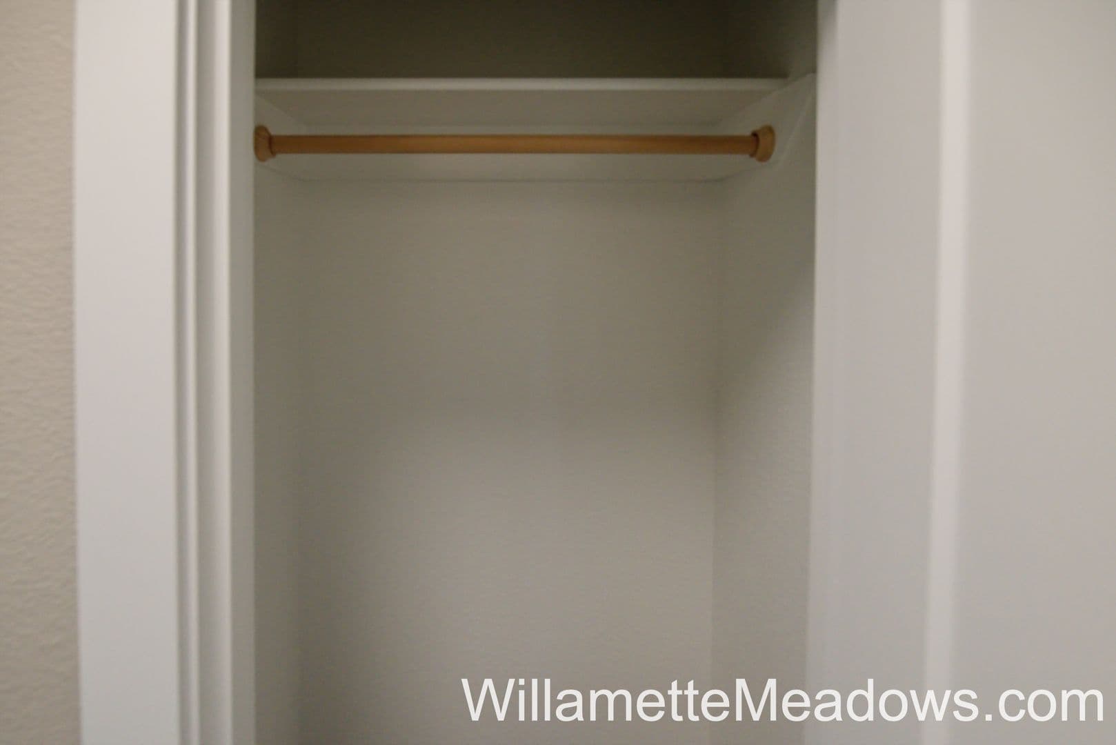 Salem Apartment: 2385 Fairgrounds Rd NE