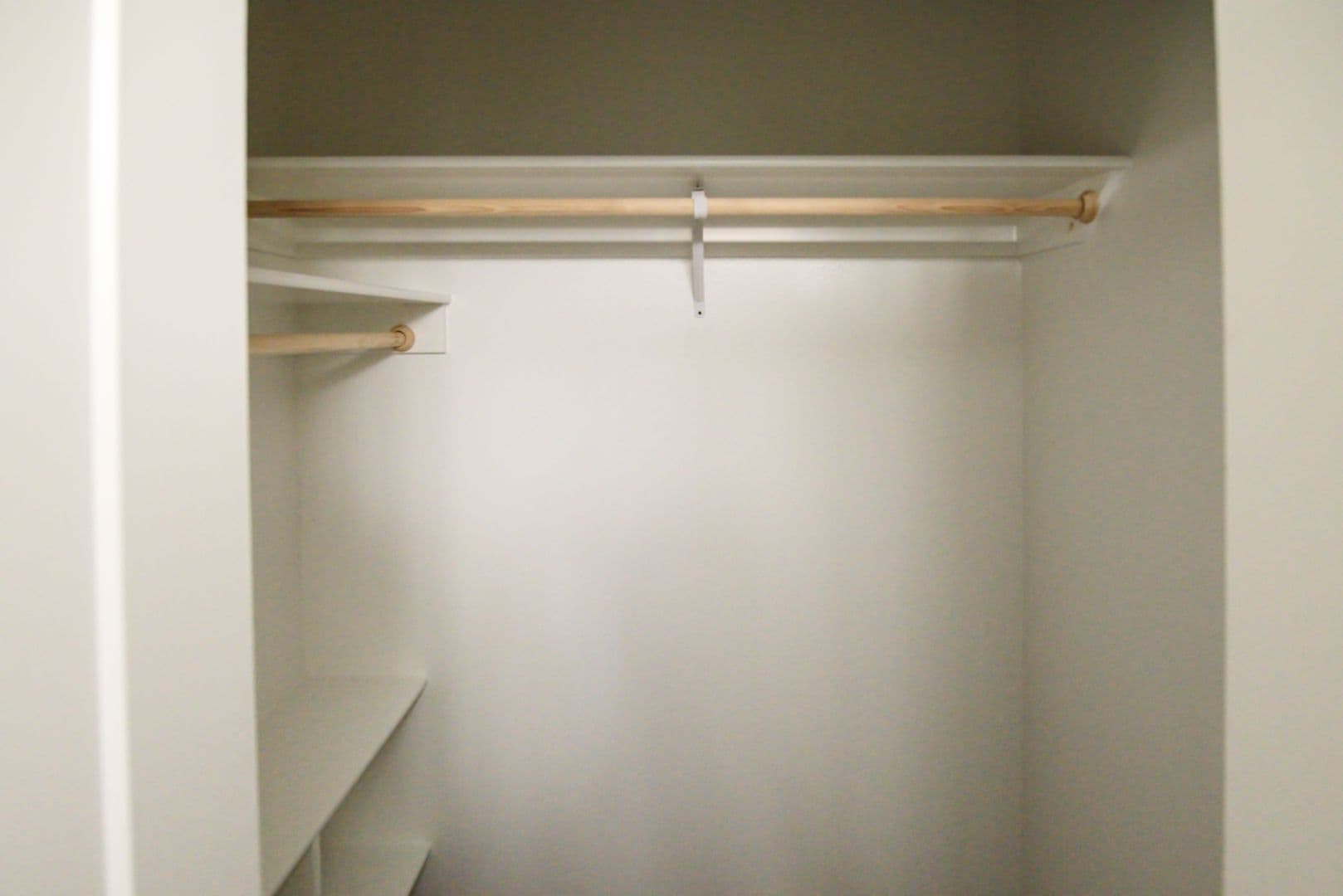 Salem Apartment: 2385 Fairgrounds Rd NE