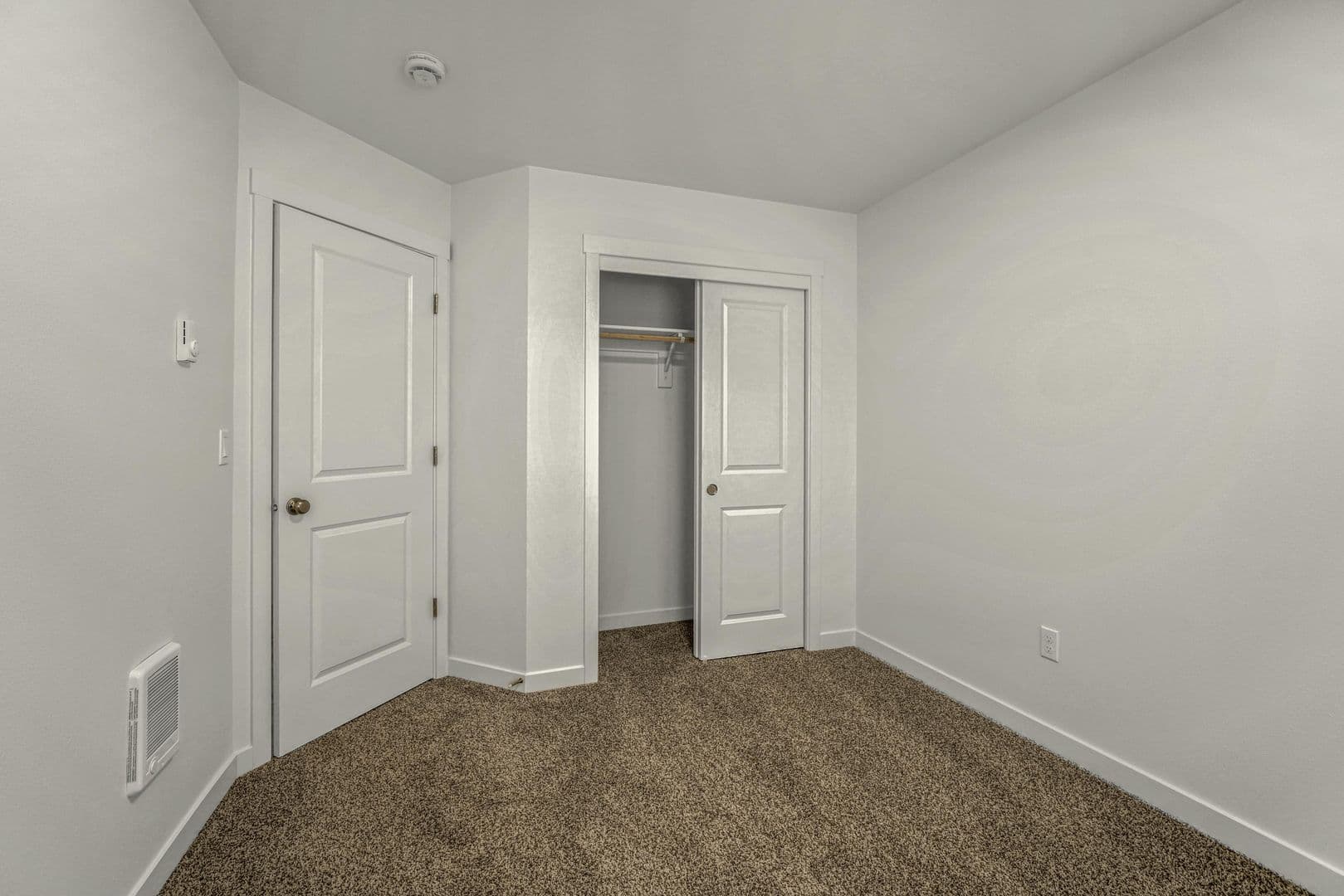 Salem Townhome: 1274 Baxter Rd S.