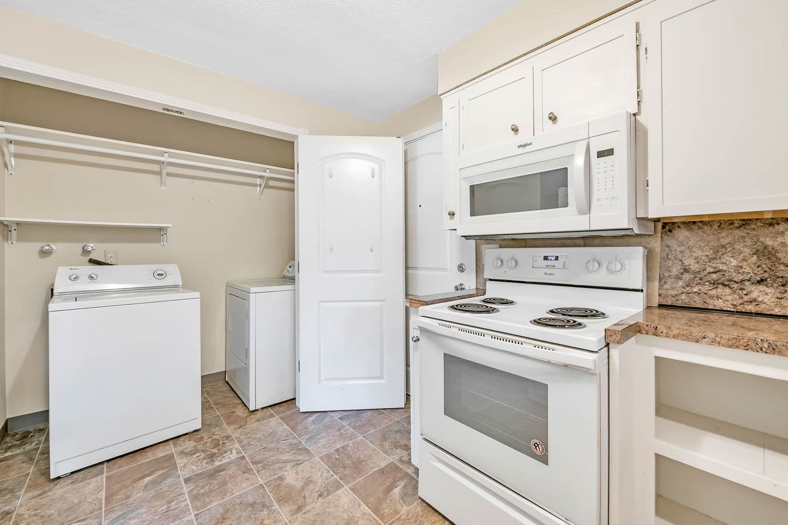 Salem Apartment: 1809 - 1817 Ferry St SE