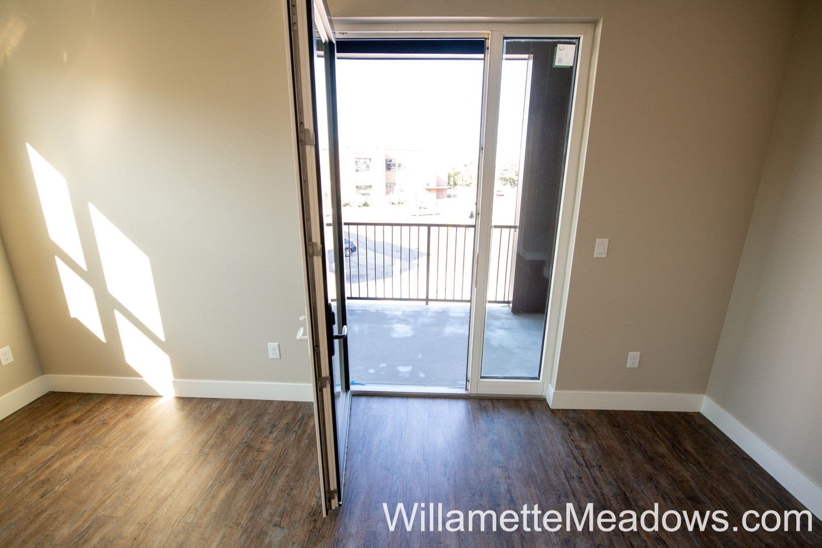 Salem Apartment: 2385 Fairgrounds Rd NE