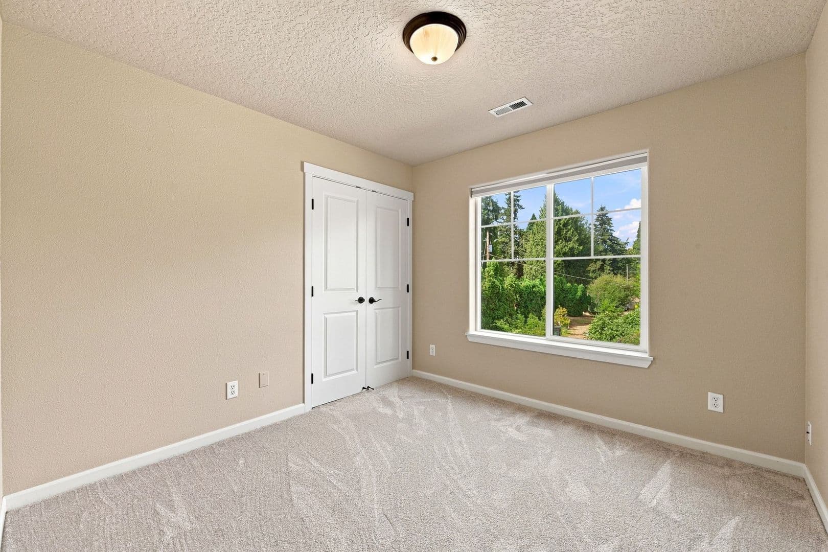Oregon City House: 14174 Murren Way