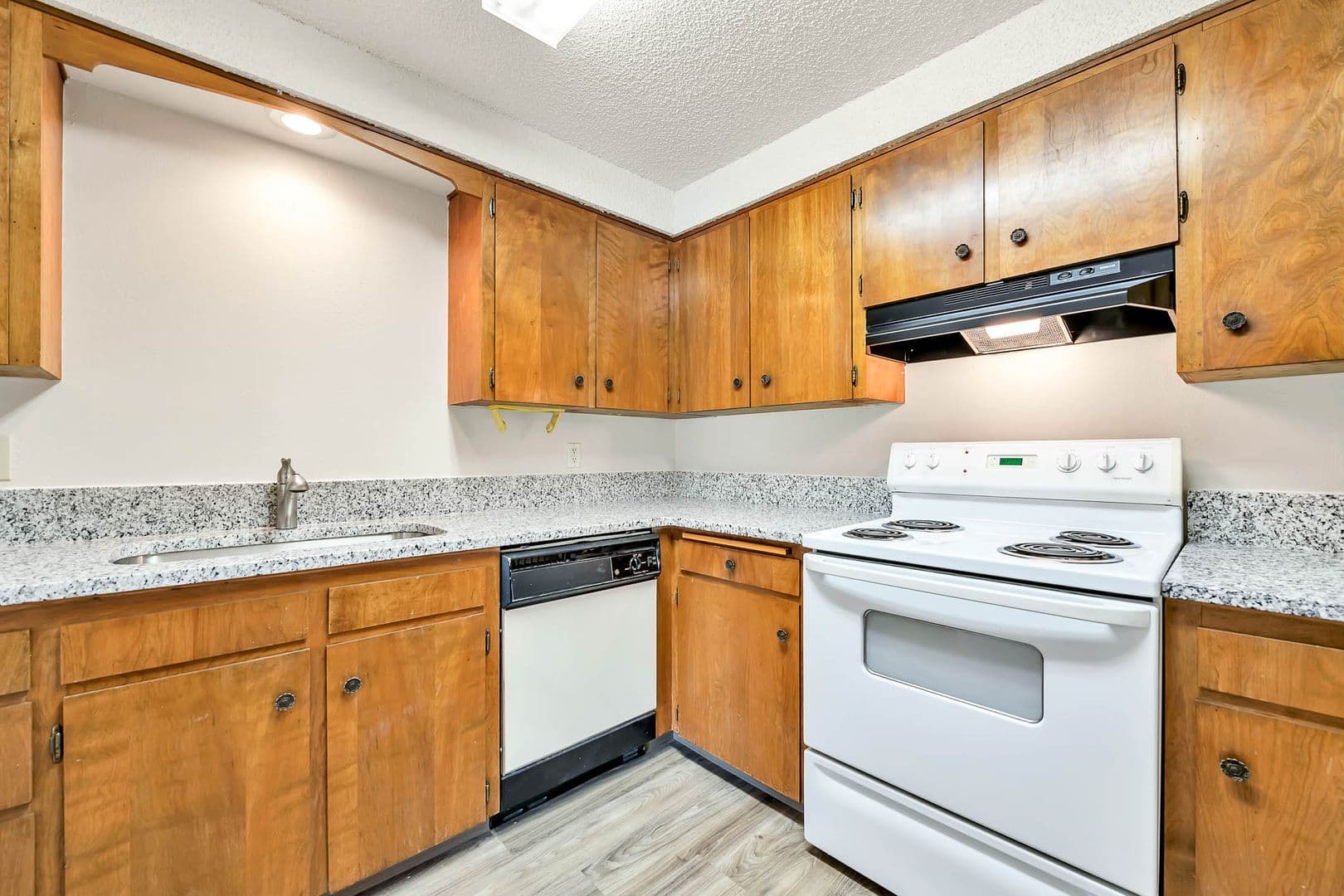 Salem Apartment: 151 - 199 25th Street NE
