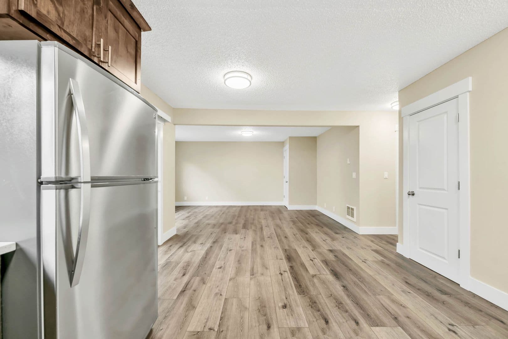 Albany Apartment: 3222 North Shore Dr SE