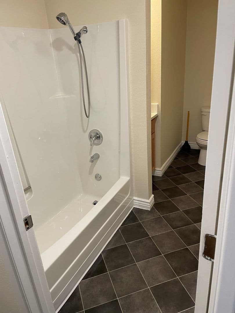 Salem Townhome: 1731 Salishan St SE