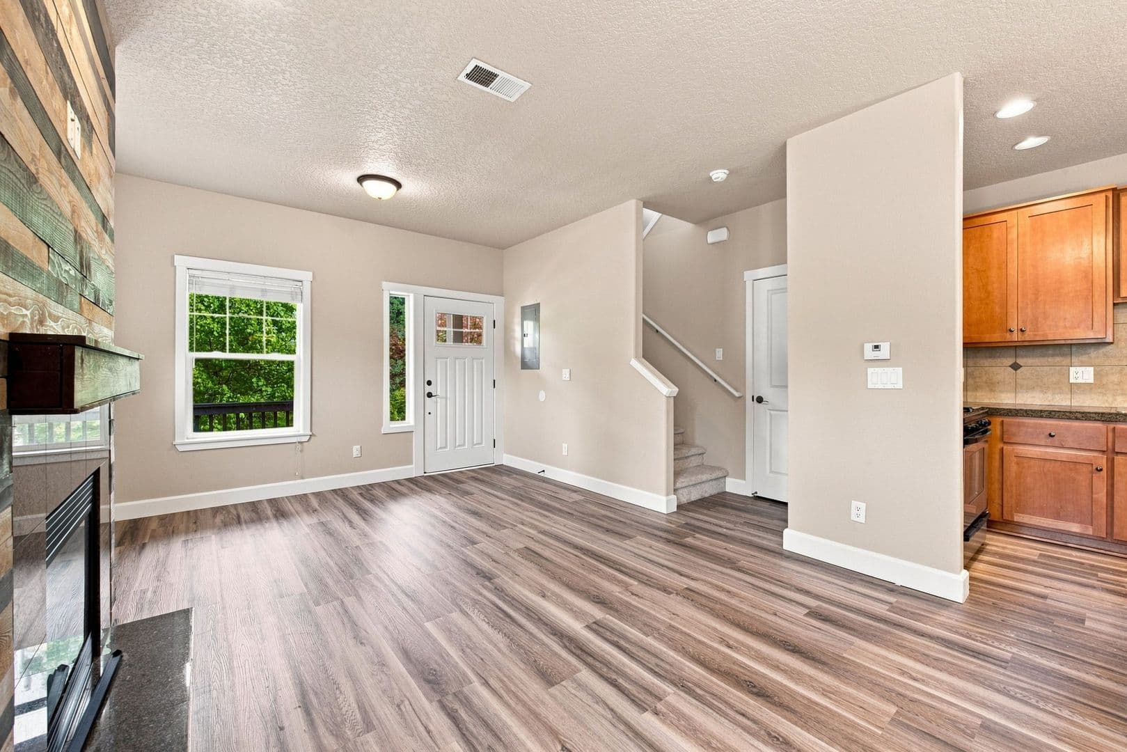 Oregon City House: 14174 Murren Way