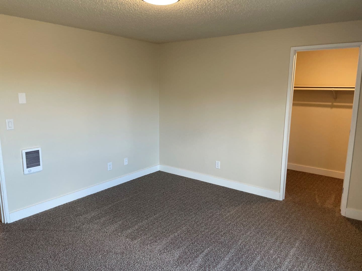 Salem Townhome: 1729 Salishan St SE
