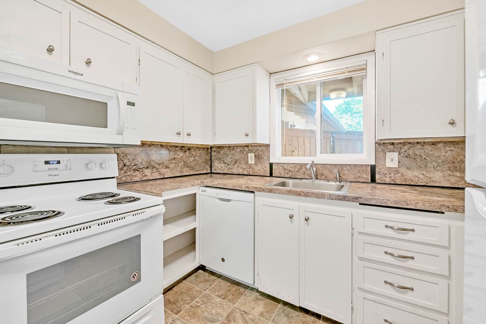 Salem Apartment: 1809 - 1817 Ferry St SE