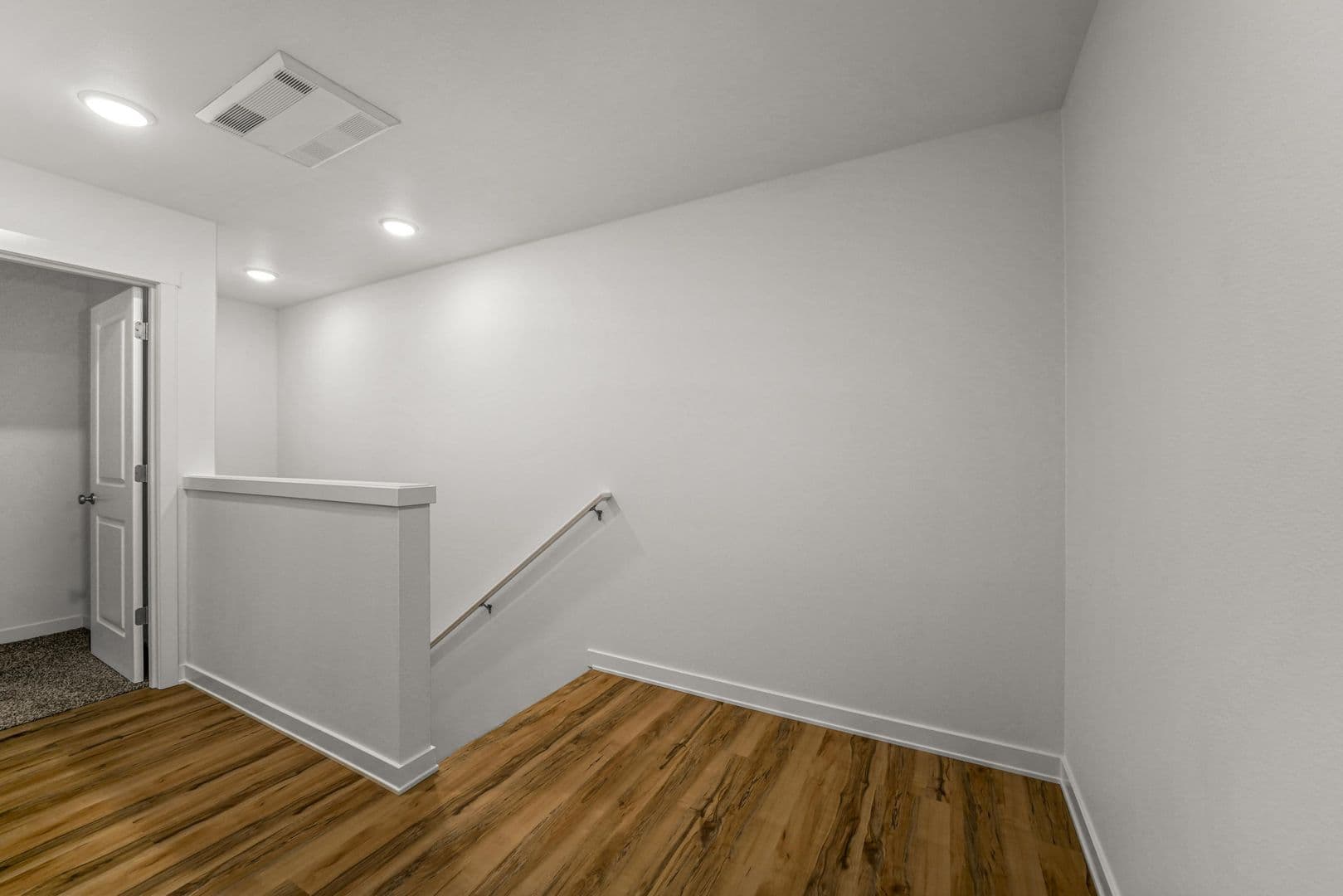 Salem Townhome: 1274 Baxter Rd S.