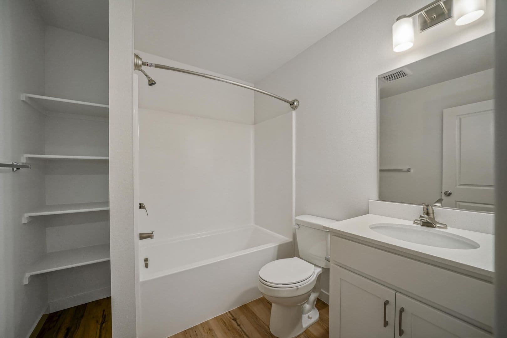 Salem Townhome: 1274 Baxter Rd S.