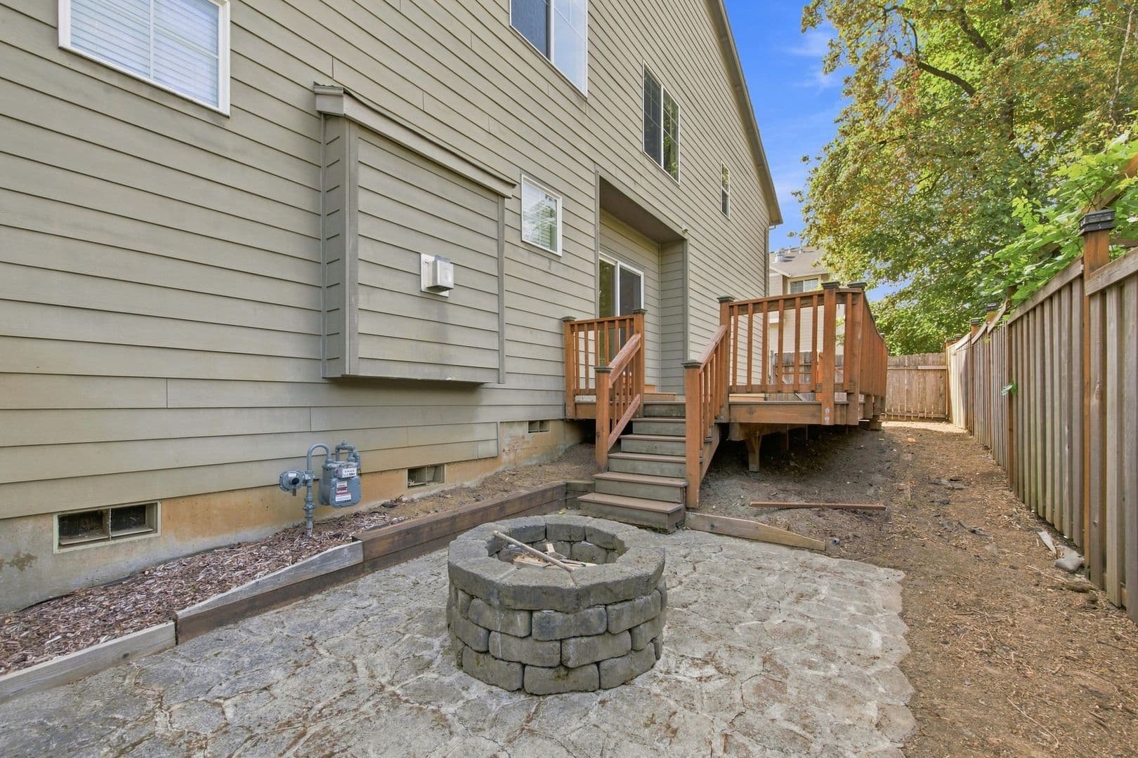 Oregon City House: 14174 Murren Way