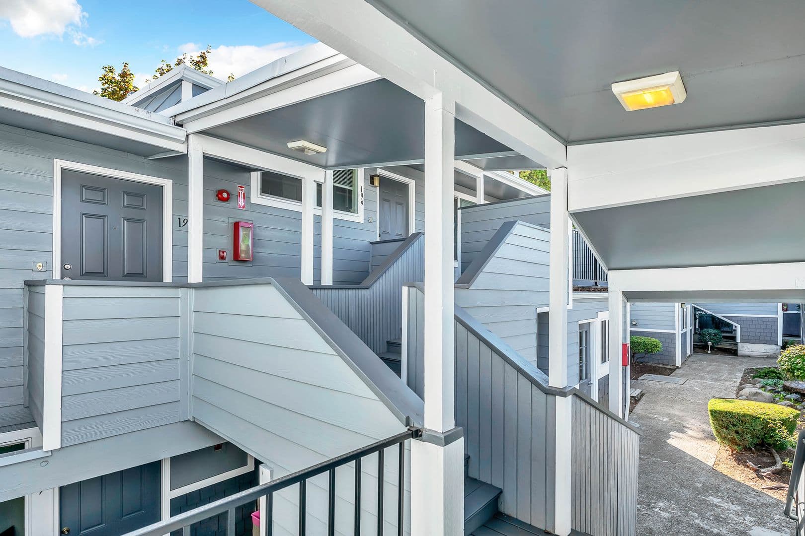 Salem Apartment: 151 - 199 25th Street NE