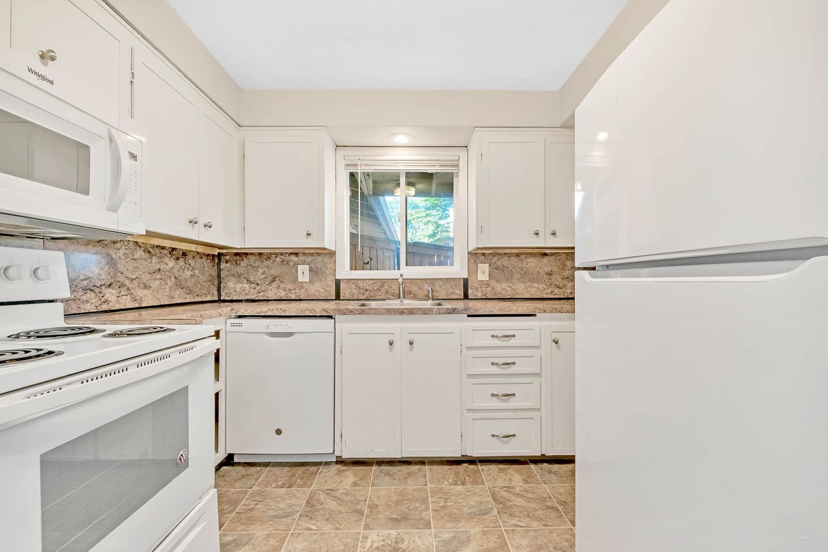 Salem Apartment: 1809 - 1817 Ferry St SE