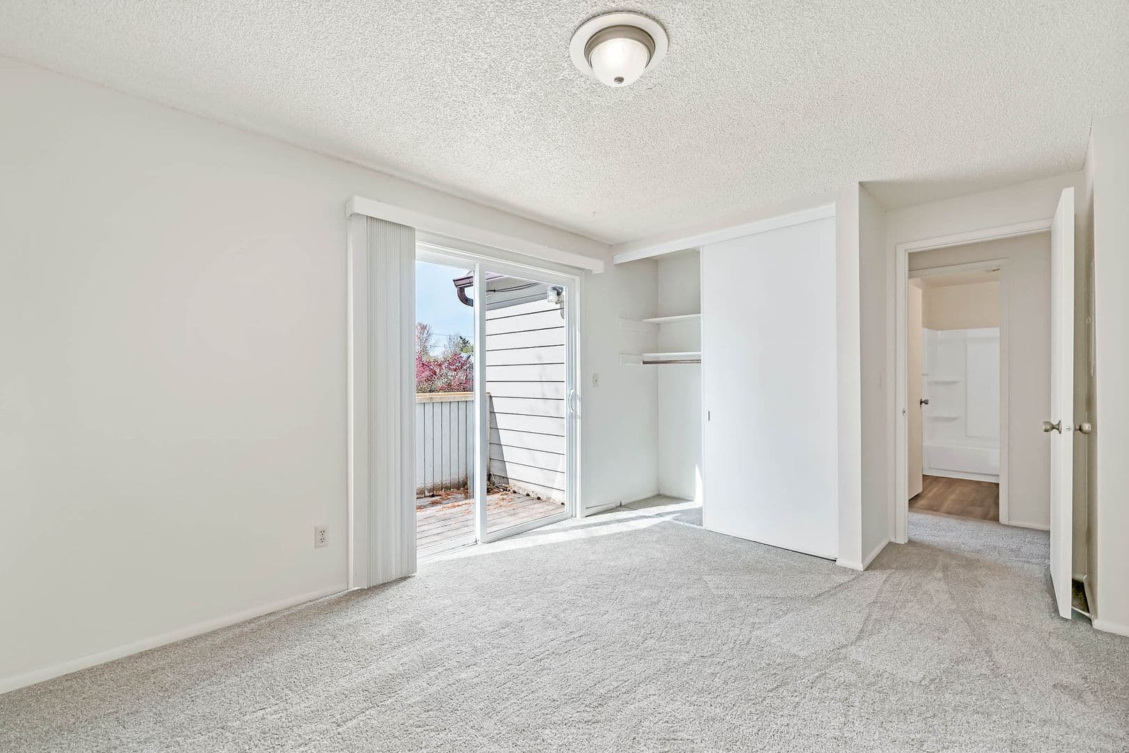 Salem Apartment: 151 - 199 25th Street NE