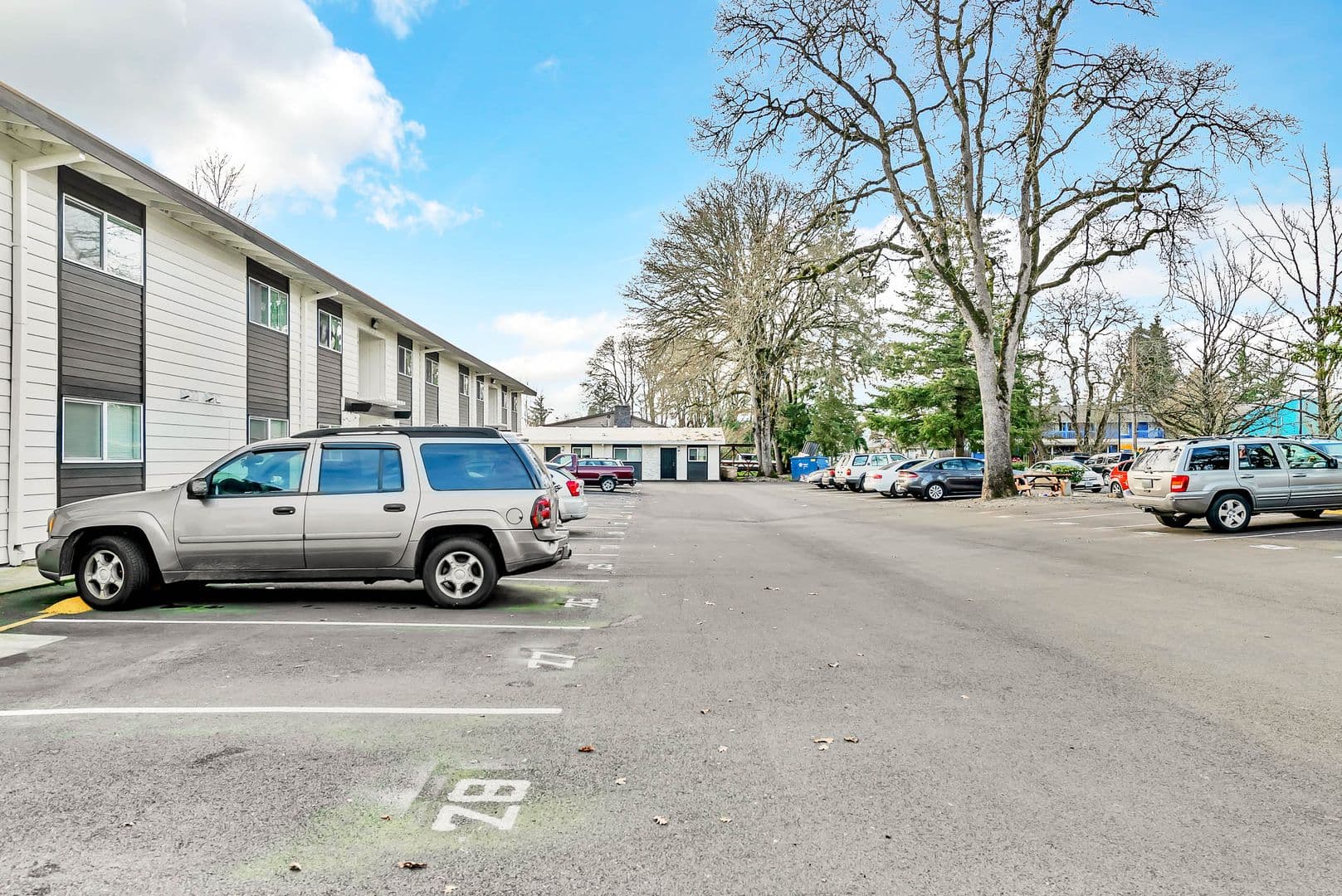 Albany Apartment: 3222 North Shore Dr SE