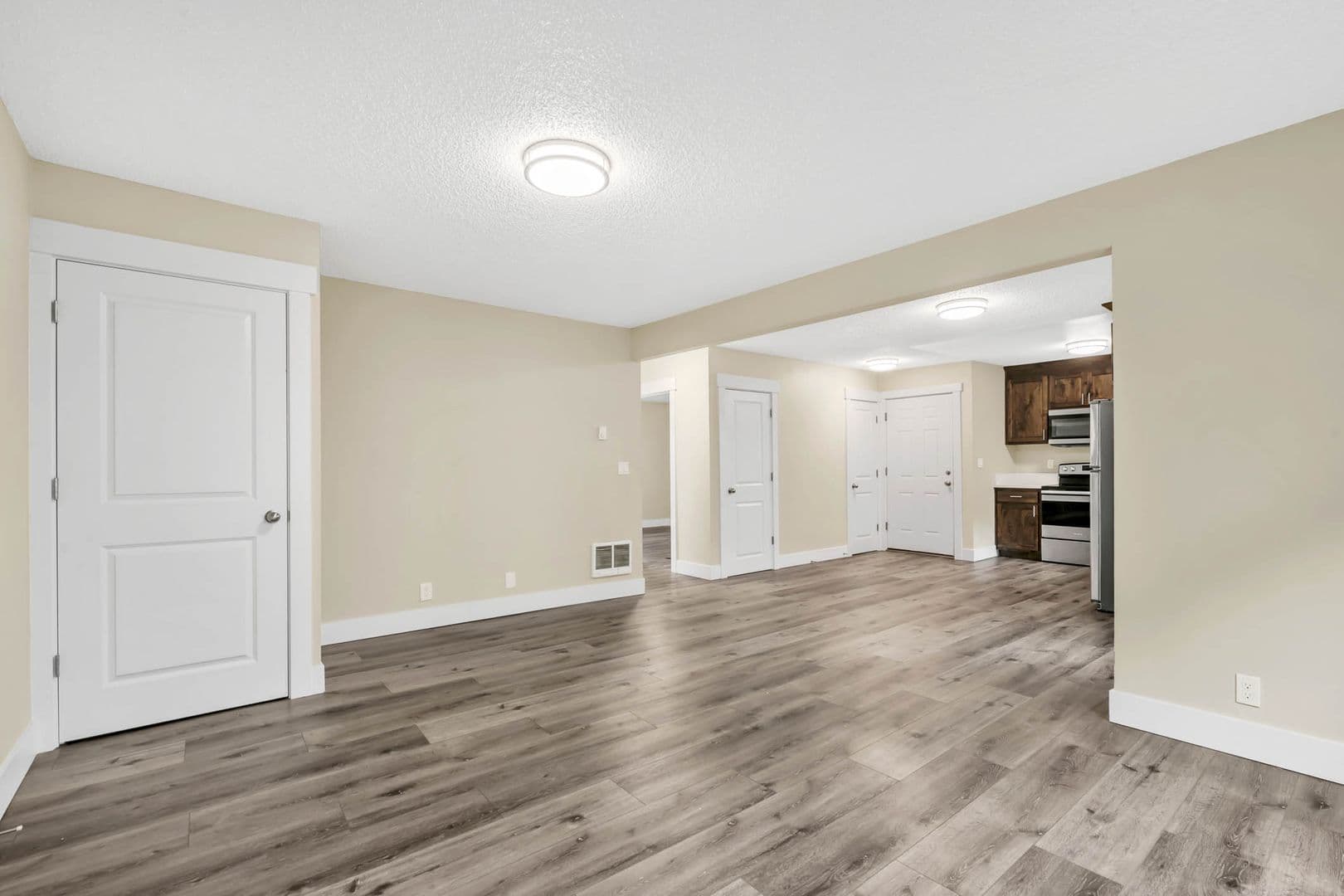 Albany Apartment: 3222 North Shore Dr SE