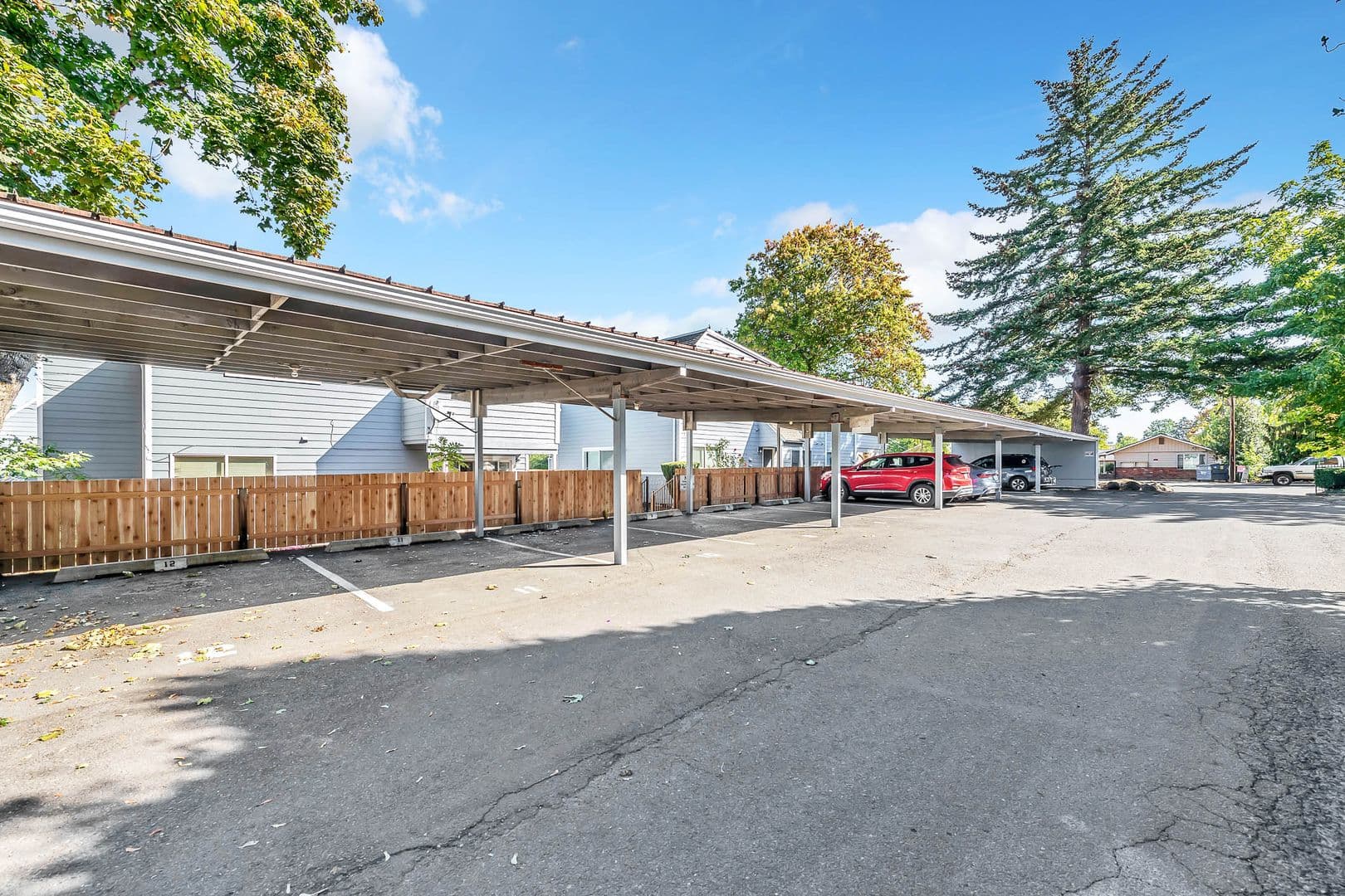 Salem Apartment: 151 - 199 25th Street NE