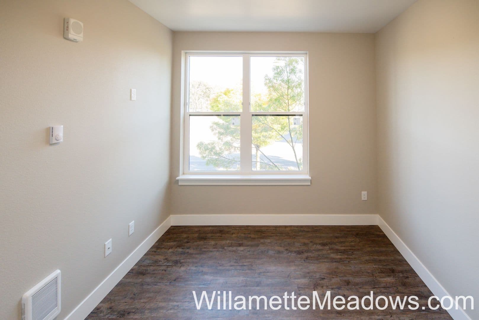 Salem Apartment: 2385 Fairgrounds Rd NE