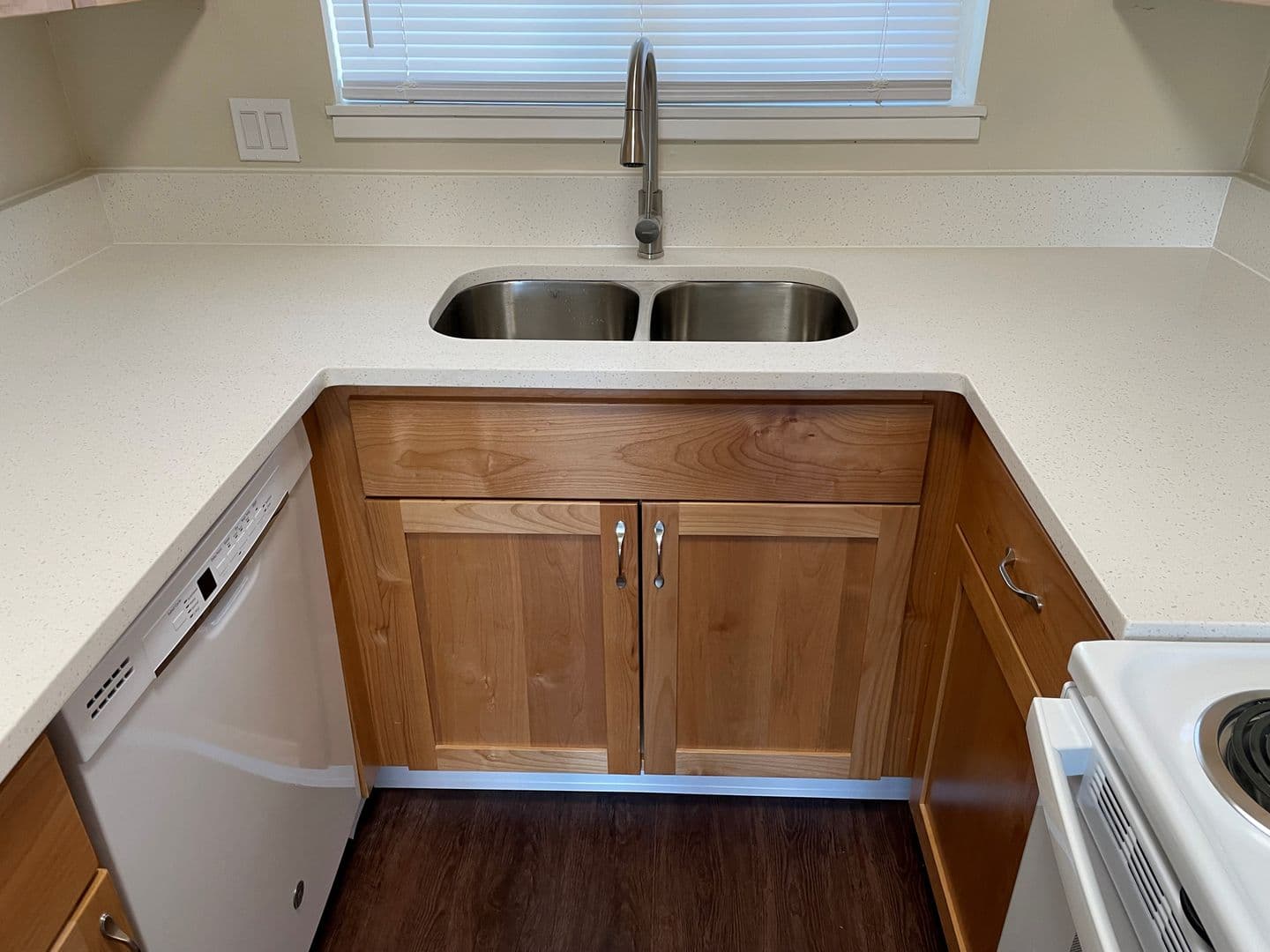 Salem Townhome: 1731 Salishan St SE