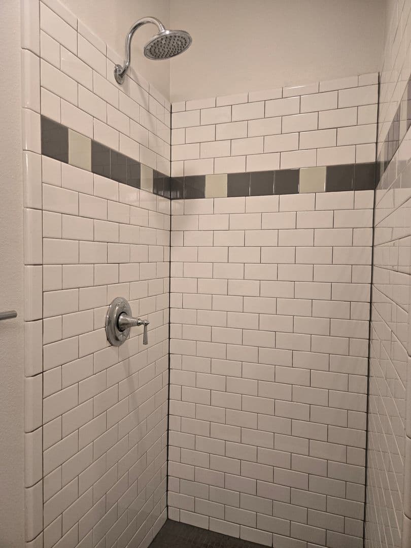 Portland Apartment: 3775 - 3777 SE Belmont Street