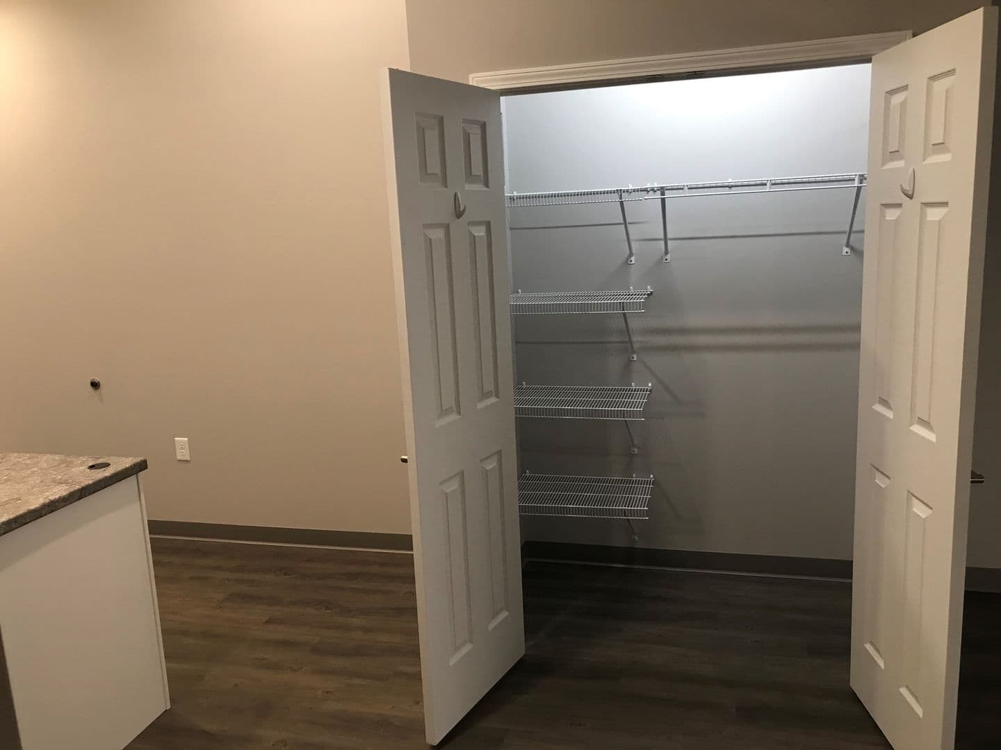 Muncie Apartment: 326 West Charles Street