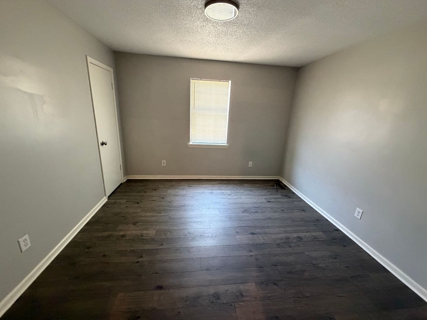 Jackson Apartment: Chester Levee Rd