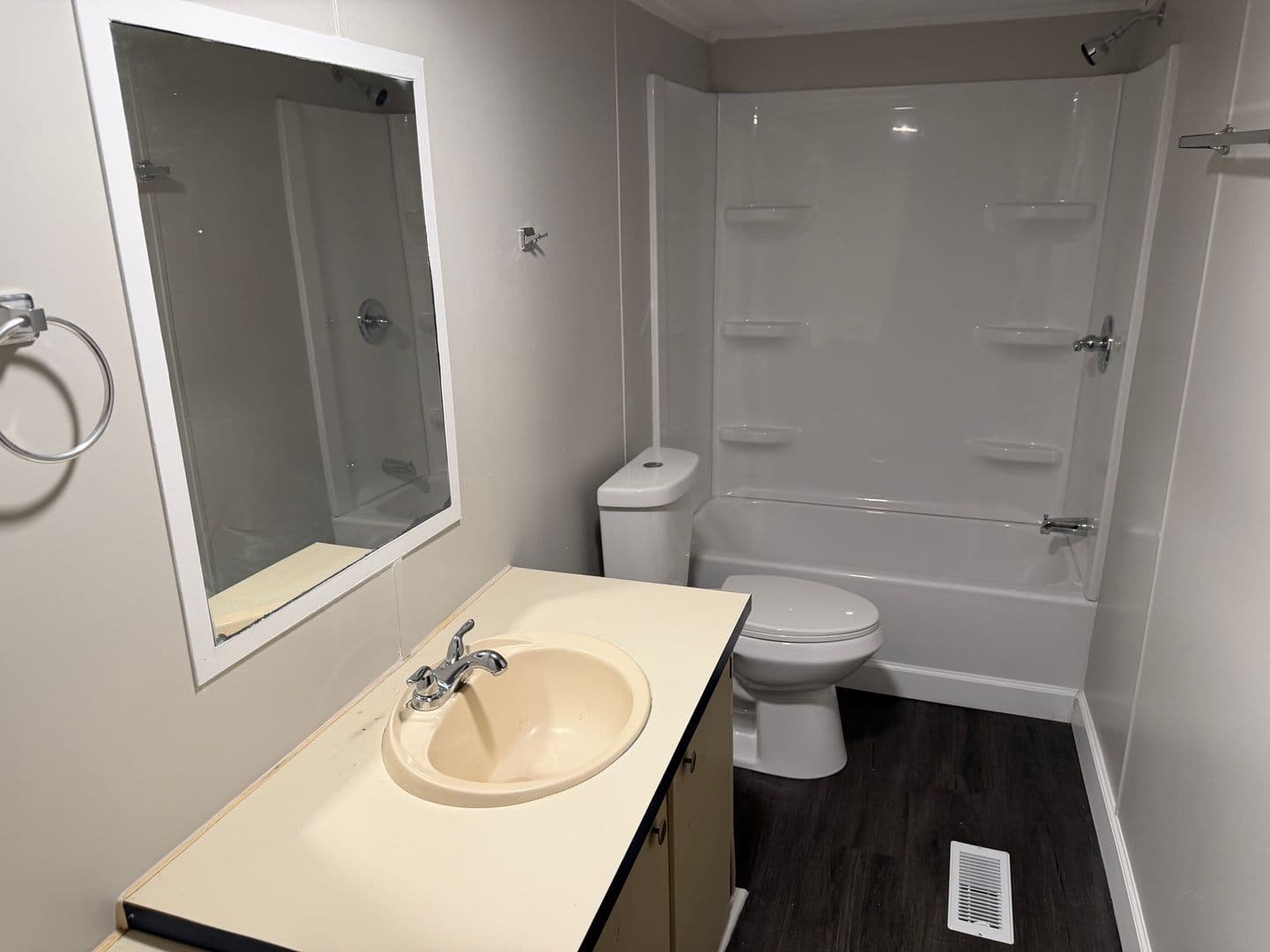 Humboldt Apartment: 3509 Old Gibson Rd