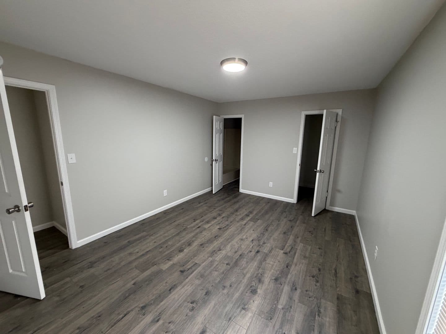 Jackson House: 611 Walker Rd