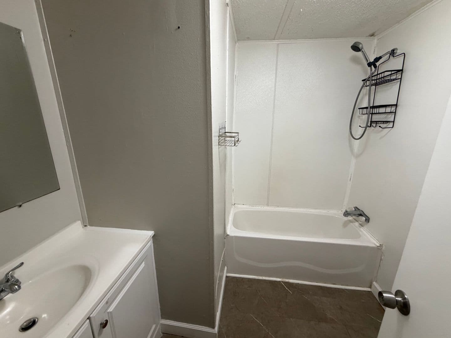 Lexington Apartment: Ayers Park Cove