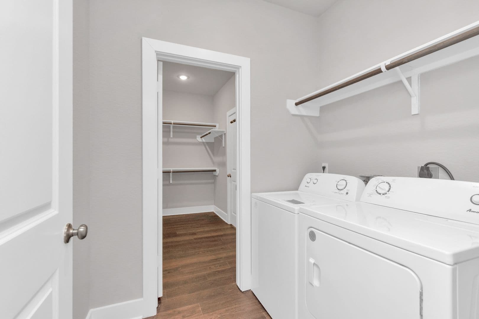 Rosharon House: 10607 Crescent Peak Court